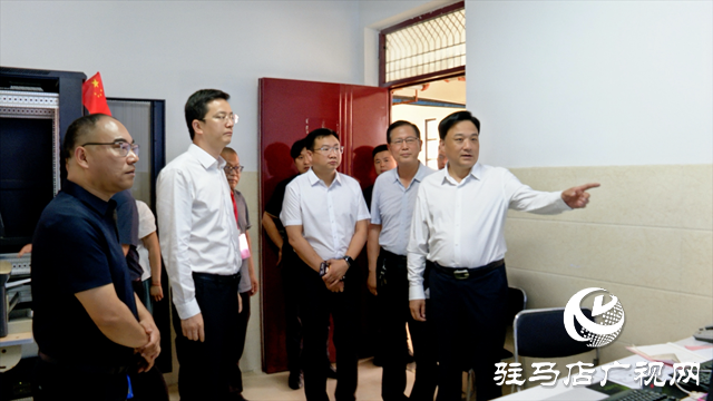  西平縣委書記侯公濤實地調(diào)研督導(dǎo)2025年全縣高考籌備工作