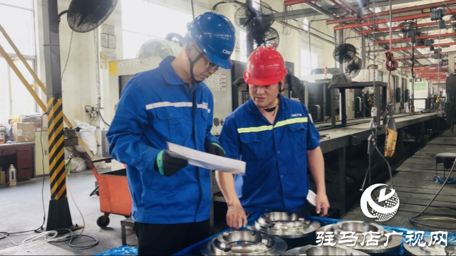 全國勞動模范鐘源：匠心獨(dú)具淬火成鋼 星光成炬綻耀輝煌