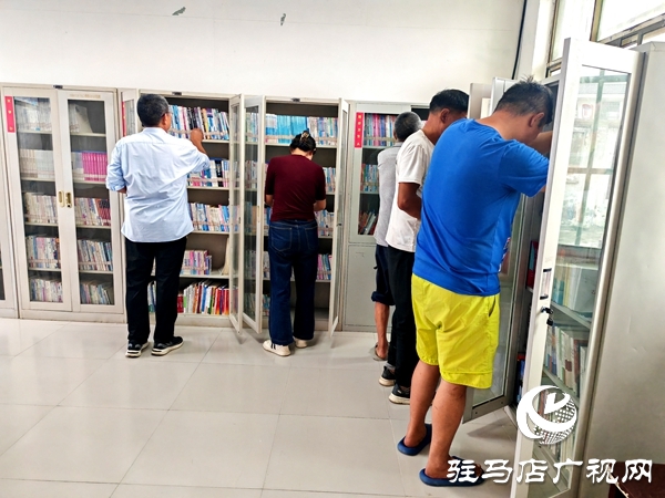 平輿縣萬金店鎮(zhèn)：農(nóng)家書屋點亮文明新風