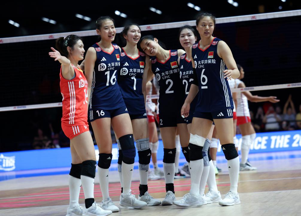 這場首考，新一代中國女排交出高分答卷