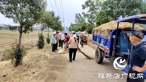 平輿縣廟灣鎮(zhèn)：秸稈清運在行動 人居環(huán)境再提升