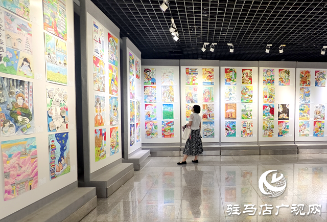 “親子悅讀藝術共創(chuàng)·出彩天中我來繪”少兒繪畫展在駐馬店市文化館開展