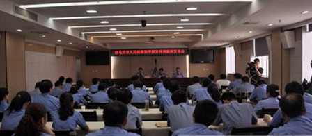 6月25日，全市檢察長集中接待群眾舉報